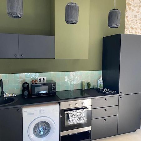 Petite Maison Typique De Ville Marseille Luaran gambar